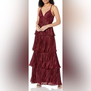 Speechless Junior's Sweetheart Neck Tiered Maxi Dress, Merlot Wine